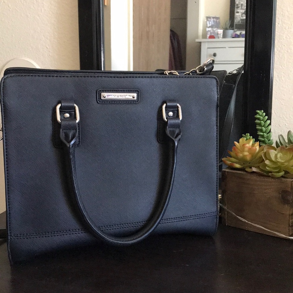 Nine West black tote